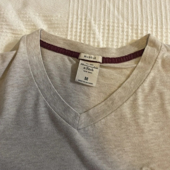 Abercrombie - Picture 3 of 3